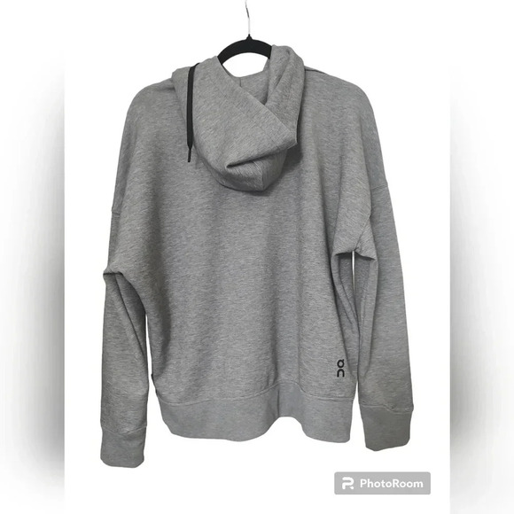 ON RUNNING WOMEN'S ON RUNNING GREY ZIPPED HOODIE - Picture 4 of 5